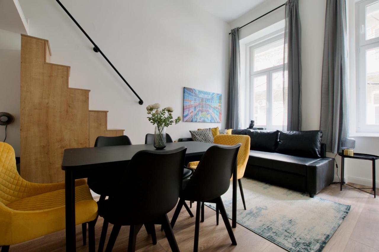 Premium Apartment By Hi5- Brody Street Budapest Bagian luar foto