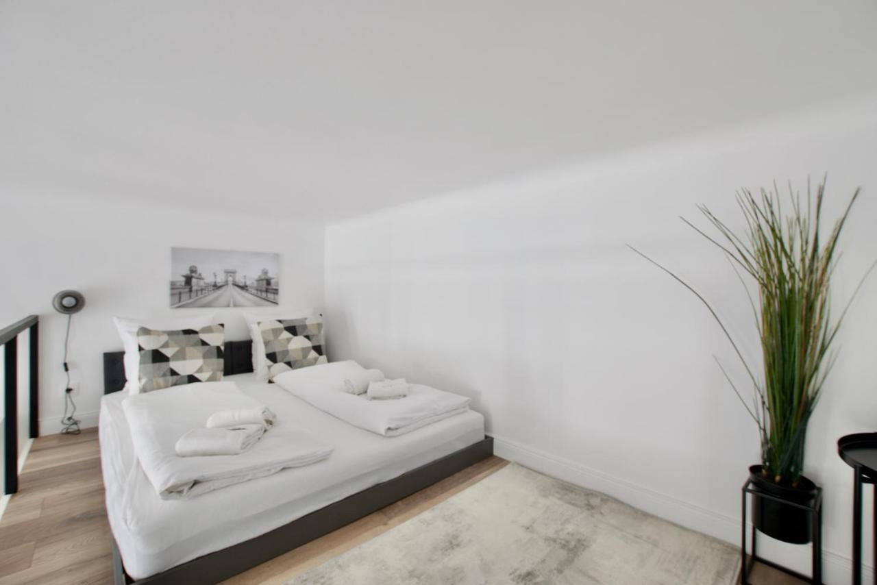 Premium Apartment By Hi5- Brody Street Budapest Bagian luar foto