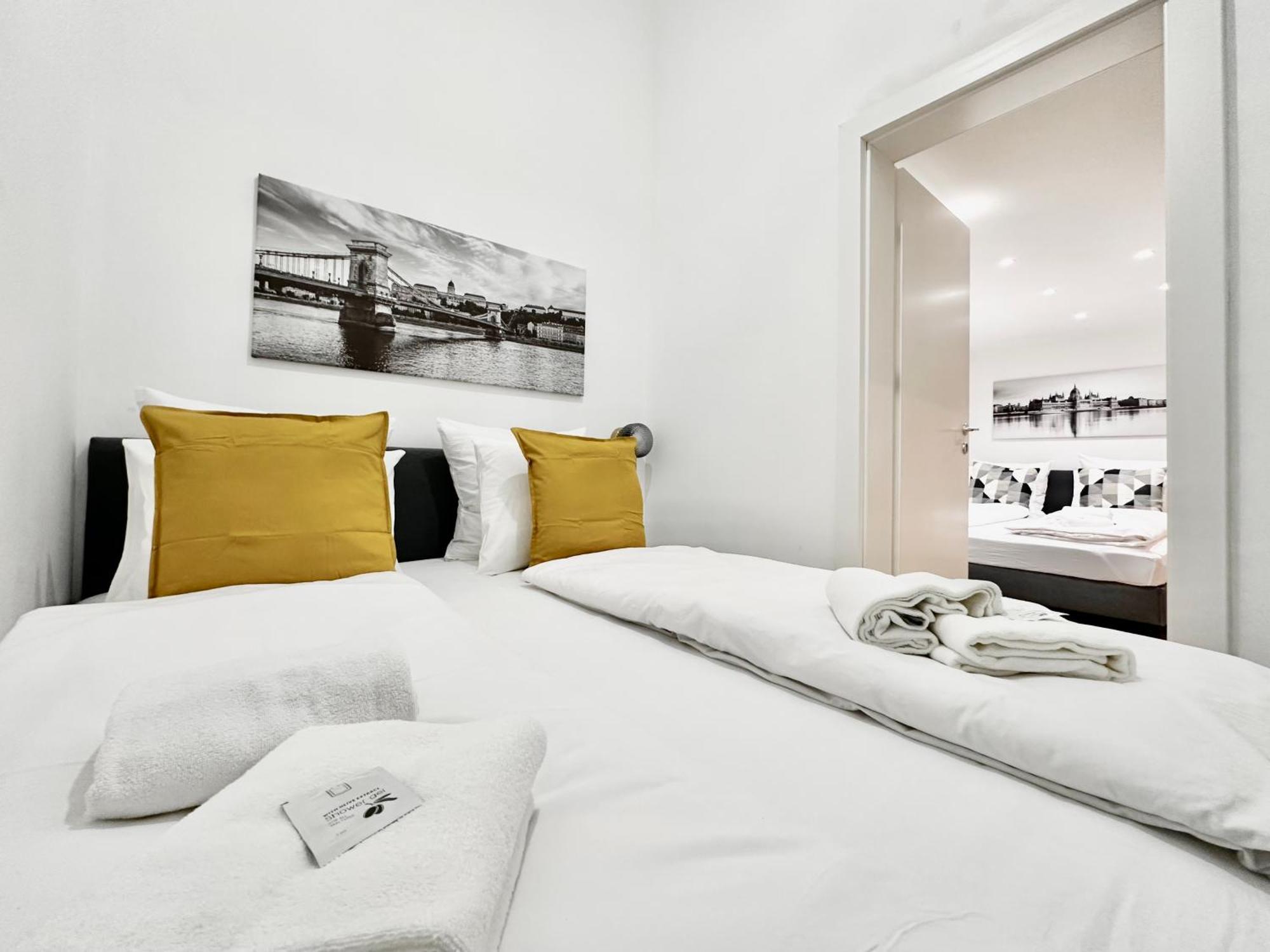 Premium Apartment By Hi5- Brody Street Budapest Bagian luar foto