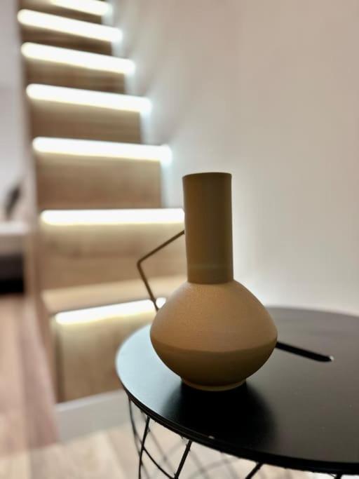 Premium Apartment By Hi5- Brody Street Budapest Bagian luar foto