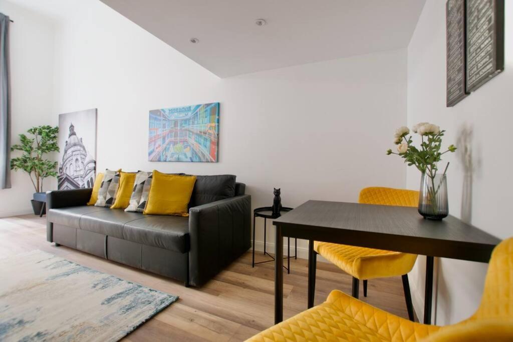 Premium Apartment By Hi5- Brody Street Budapest Bagian luar foto